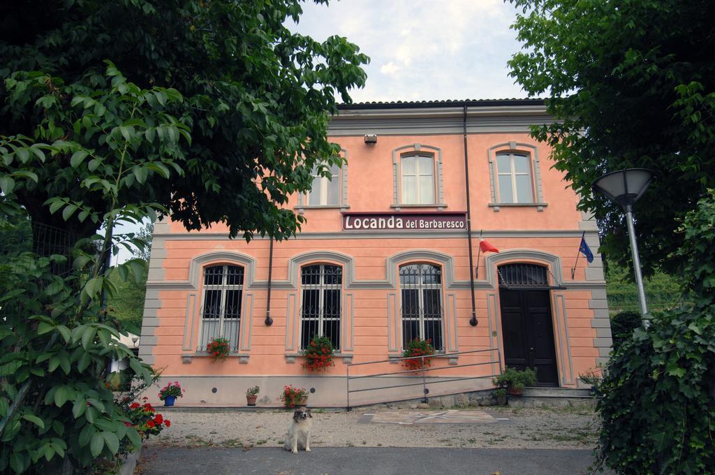 Locanda Del Barbaresco Alba  Bagian luar foto