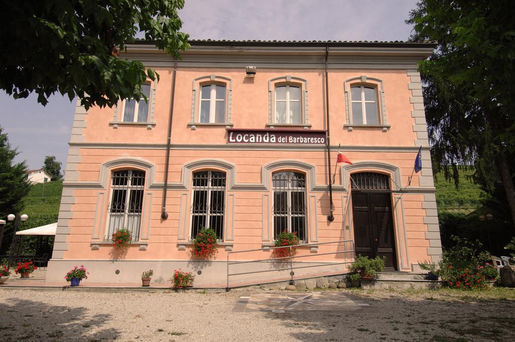Locanda Del Barbaresco Alba  Bagian luar foto