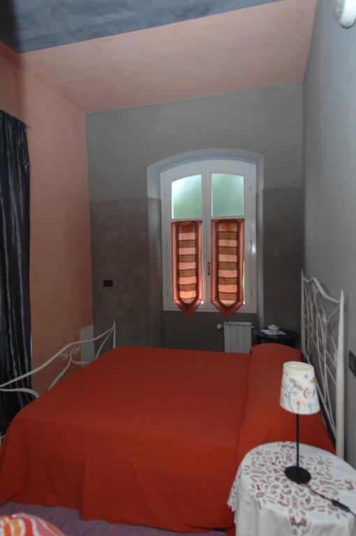 Locanda Del Barbaresco Alba  Bagian luar foto